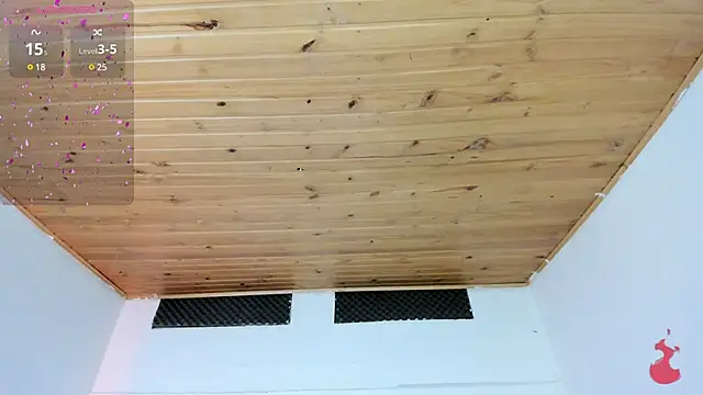 cristal  hot 1 online show from March 17, 2025, 4:08 am