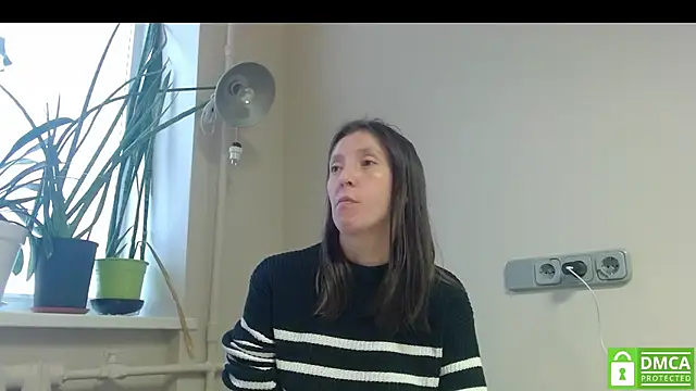 Sophi Cute online show from October 28, 2025, 1:58 pm