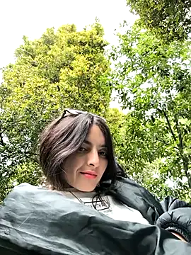 Snapshot of Sam_Sara chatting on February 19, 2025, 6:00 pm Sam Sara online show from February 19, 2025, 6:00 pm