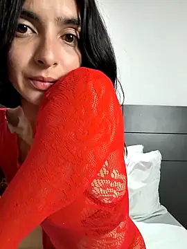 Snapshot of Sam_Sara chatting on February 21, 2025, 11:43 pm Sam Sara online show from February 21, 2025, 11:43 pm