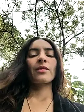 Snapshot of Sam_Sara chatting on March 11, 2025, 5:02 pm Sam Sara online show from March 11, 2025, 5:02 pm