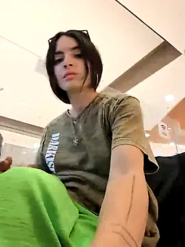 Snapshot of Sam_Sara chatting on March 17, 2025, 6:21 pm Sam Sara online show from March 17, 2025, 6:21 pm