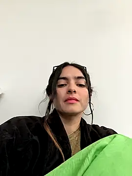 Snapshot of Sam_Sara chatting on March 17, 2025, 9:23 pm Sam Sara online show from March 17, 2025, 9:23 pm