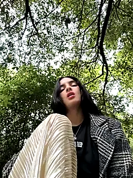 Snapshot of Sam_Sara chatting on October 1, 2025, 6:25 pm Sam Sara online show from October 1, 2025, 6:25 pm