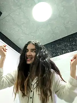 Snapshot of Sam_Sara chatting on October 8, 2025, 3:42 pm Sam Sara online show from October 8, 2025, 3:42 pm