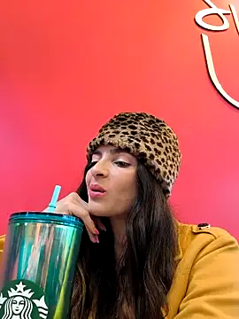 Snapshot of Sam_Sara chatting on October 19, 2025, 10:21 pm Sam Sara online show from October 19, 2025, 10:21 pm