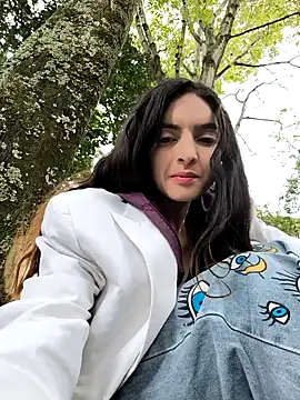 Snapshot of Sam_Sara chatting on October 23, 2025, 5:44 pm Sam Sara online show from October 23, 2025, 5:44 pm