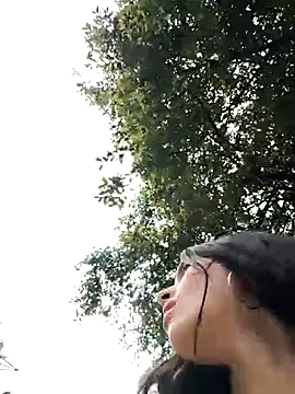 Snapshot of Sam_Sara chatting on November 17, 2025, 7:08 pm Sam Sara online show from November 17, 2025, 7:08 pm