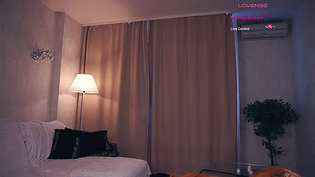 SofyBruno online show from February 25, 2025, 5:19 am