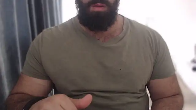 hugemachohandsome online show from September 21, 2025, 12:18 pm