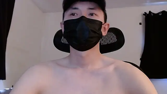 Snapshot of twbobo00715 chatting on February 22, 2025, 5:35 pm twbobo00715 online show from February 22, 2025, 5:35 pm