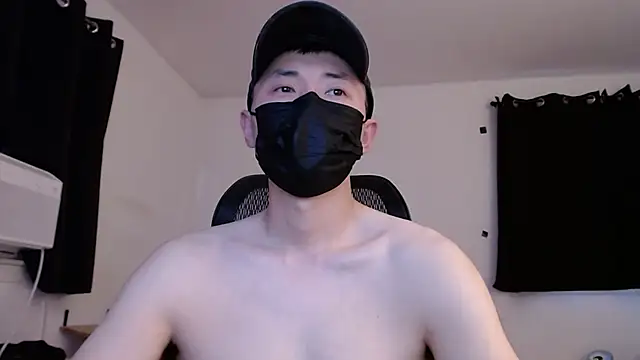 Snapshot of twbobo00715 chatting on October 31, 2025, 9:27 pm twbobo00715 online show from October 31, 2025, 9:27 pm