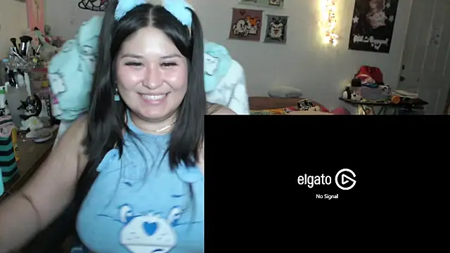 Snapshot of Cupcakecutie449 chatting on October 18, 2025, 7:20 am Cupcakecutie449 online show from October 18, 2025, 7:20 am