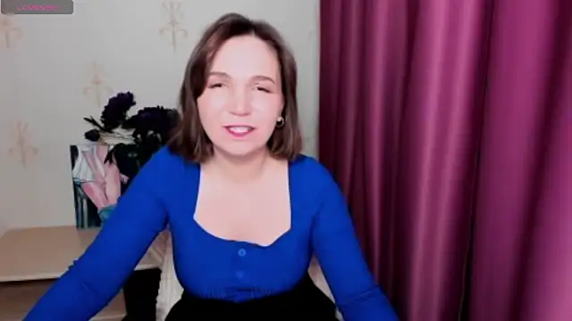 Snapshot of KindHazelHere_ chatting on February 12, 2025, 11:18 am KindHazelHere online show from February 12, 2025, 11:18 am