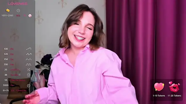 Snapshot of KindHazelHere_ chatting on March 6, 2025, 10:15 pm KindHazelHere online show from March 6, 2025, 10:15 pm