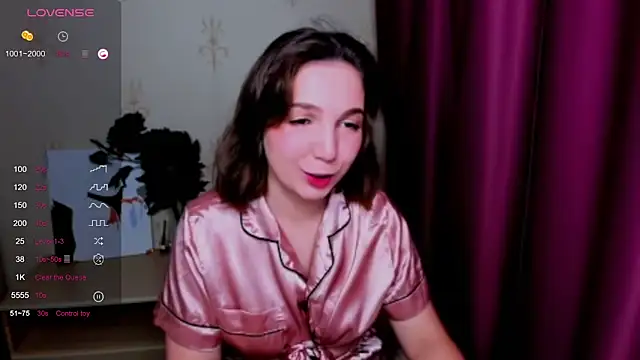 Snapshot of KindHazelHere_ chatting on March 22, 2025, 8:15 pm KindHazelHere online show from March 22, 2025, 8:15 pm