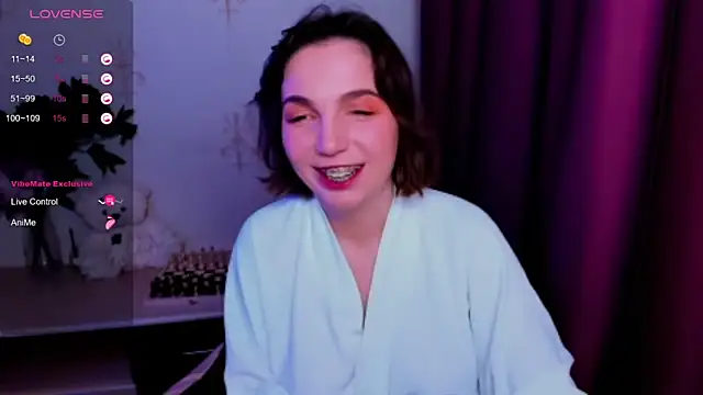 KindHazelHere  online show from November 29, 2025, 12:19 pm