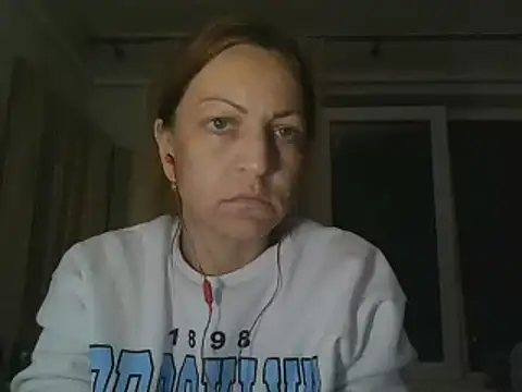Snapshot of ShawnaAdams chatting on March 21, 2025, 5:02 pm ShawnaAdams online show from March 21, 2025, 5:02 pm