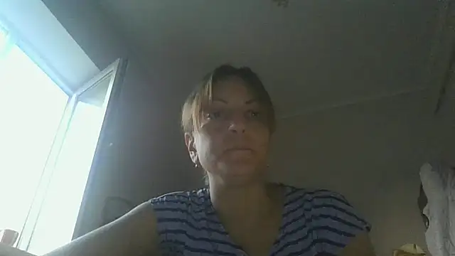 Snapshot of ShawnaAdams chatting on September 8, 2025, 4:06 pm ShawnaAdams online show from September 8, 2025, 4:06 pm