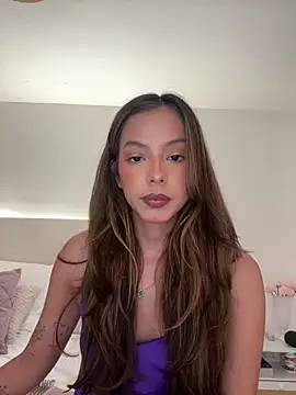 Bella cutte  online show from December 17, 2025, 11:55 pm