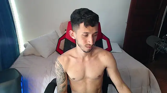 Snapshot of stevenSEX123 chatting on December 20, 2024, 11:26 pm stevenSEX123 online show from December 20, 2024, 11:26 pm