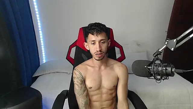 Snapshot of stevenSEX123 chatting on January 1, 2025, 7:52 am stevenSEX123 online show from January 1, 2025, 7:52 am