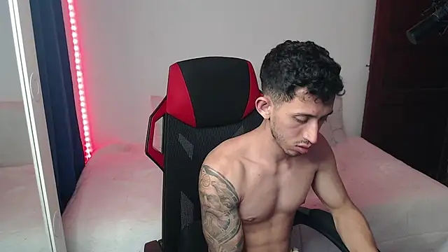 Snapshot of stevenSEX123 chatting on March 21, 2025, 3:12 am stevenSEX123 online show from March 21, 2025, 3:12 am