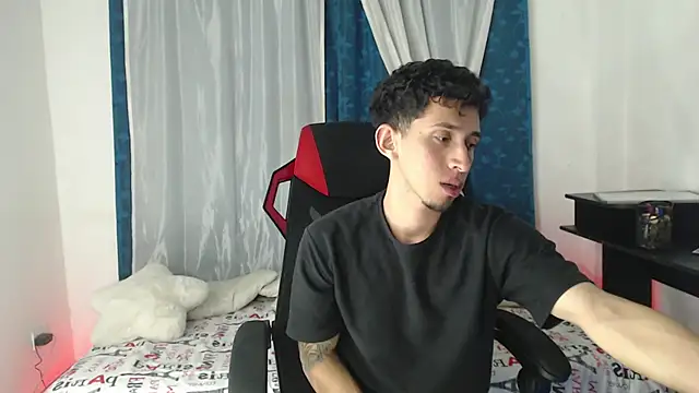 Snapshot of stevenSEX123 chatting on September 23, 2025, 7:00 am stevenSEX123 online show from September 23, 2025, 7:00 am