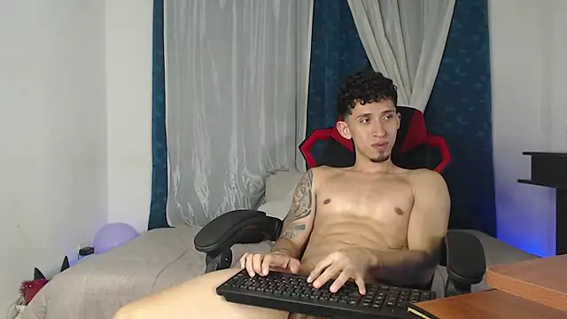 Snapshot of stevenSEX123 chatting on October 10, 2025, 6:01 am stevenSEX123 online show from October 10, 2025, 6:01 am