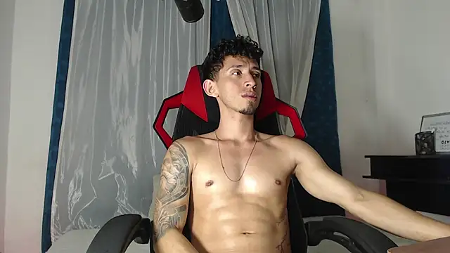 Snapshot of stevenSEX123 chatting on November 21, 2025, 3:38 am stevenSEX123 online show from November 21, 2025, 3:38 am