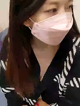 Snapshot of Lu_Nana chatting on December 17, 2024, 11:16 pm Lu Nana online show from December 17, 2024, 11:16 pm