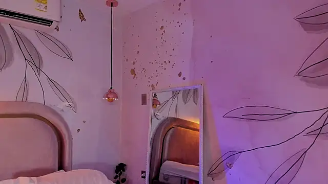 JESYSOZ23  online show from January 24, 2025, 9:39 am