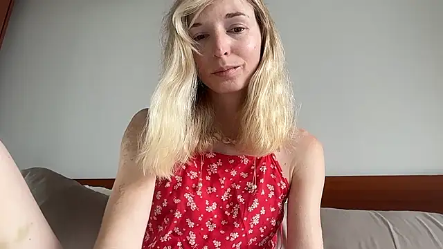 ivankai  online show from December 15, 2025, 3:00 am