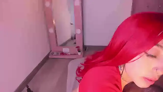 Snapshot of isa_red_hair chatting on March 17, 2025, 6:40 am isa red hair online show from March 17, 2025, 6:40 am