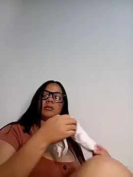 Snapshot of MEGAN_X0XX chatting on September 17, 2025, 10:11 pm MEGAN X0XX online show from September 17, 2025, 10:11 pm