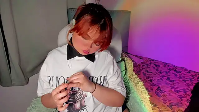 Snapshot of damn_that_booty chatting on October 5, 2025, 12:20 am damn that booty online show from October 5, 2025, 12:20 am