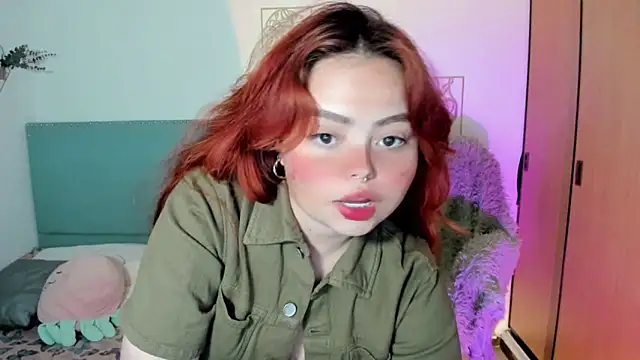 Snapshot of damn_that_booty chatting on November 23, 2025, 12:43 am damn that booty online show from November 23, 2025, 12:43 am