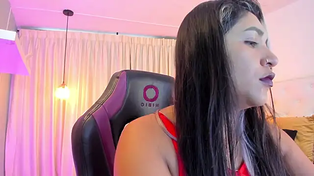 Snapshot of BonnieBad01 chatting on February 15, 2025, 1:27 pm BonnieBad01 online show from February 15, 2025, 1:27 pm