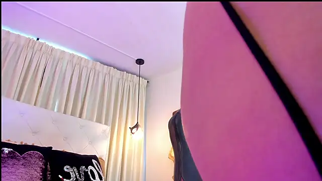 Snapshot of BonnieBad01 chatting on November 18, 2025, 3:38 pm BonnieBad01 online show from November 18, 2025, 3:38 pm