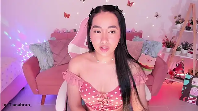 Snapshot of Zara_uwu_ chatting on September 20, 2025, 11:00 am Zara uwu online show from September 20, 2025, 11:00 am