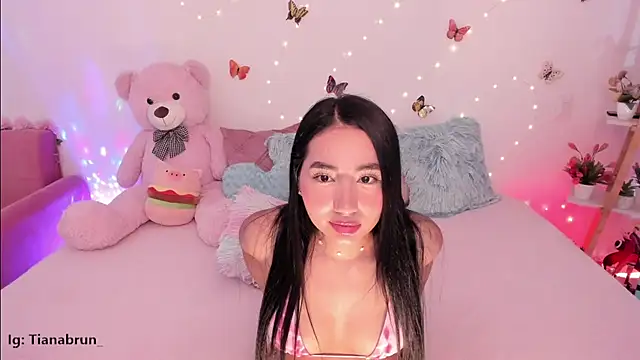 Snapshot of Zara_uwu_ chatting on November 21, 2025, 11:53 am Zara uwu online show from November 21, 2025, 11:53 am