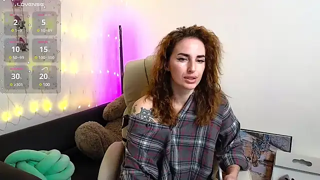 Snapshot of xx_adrihanna_xx chatting on January 21, 2025, 6:33 am xx adrihanna xx online show from January 21, 2025, 6:33 am