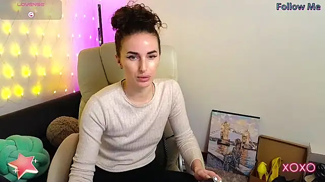 Snapshot of xx_adrihanna_xx chatting on January 28, 2025, 4:19 pm xx adrihanna xx online show from January 28, 2025, 4:19 pm