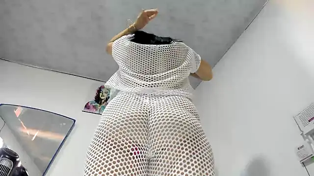 Angelblue  online show from September 19, 2025, 12:39 pm