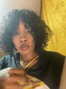 coral1727 online show from December 19, 2024, 11:25 pm