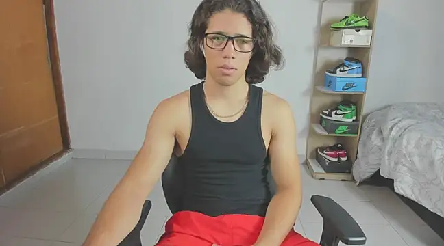 imtonny19 online show from February 11, 2025, 2:35 pm