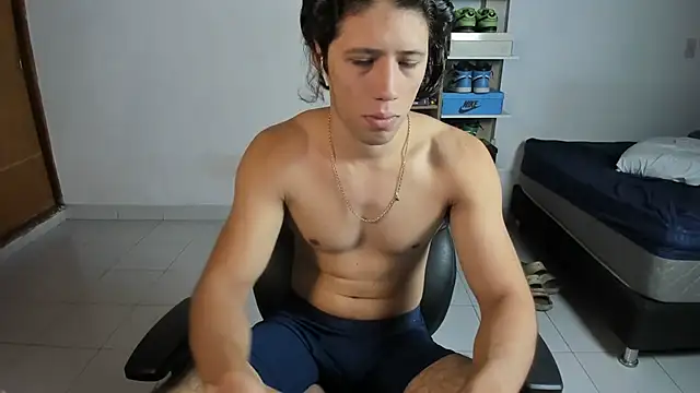 imtonny19 online show from October 30, 2025, 1:07 am