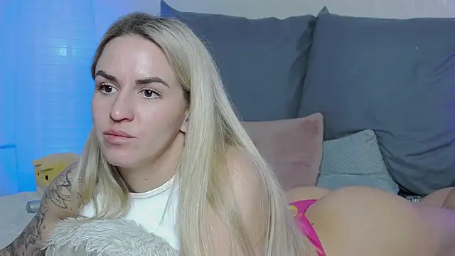 SofiJames online show from January 19, 2025, 9:11 am