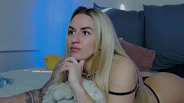 SofiJames online show from February 8, 2025, 6:22 am