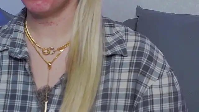 SofiJames online show from February 27, 2025, 11:10 am